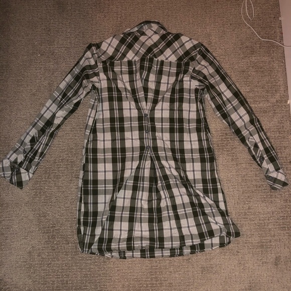 😌Women’s Columbia Button Down Long Sleeve Shirt😌 - Picture 7 of 7